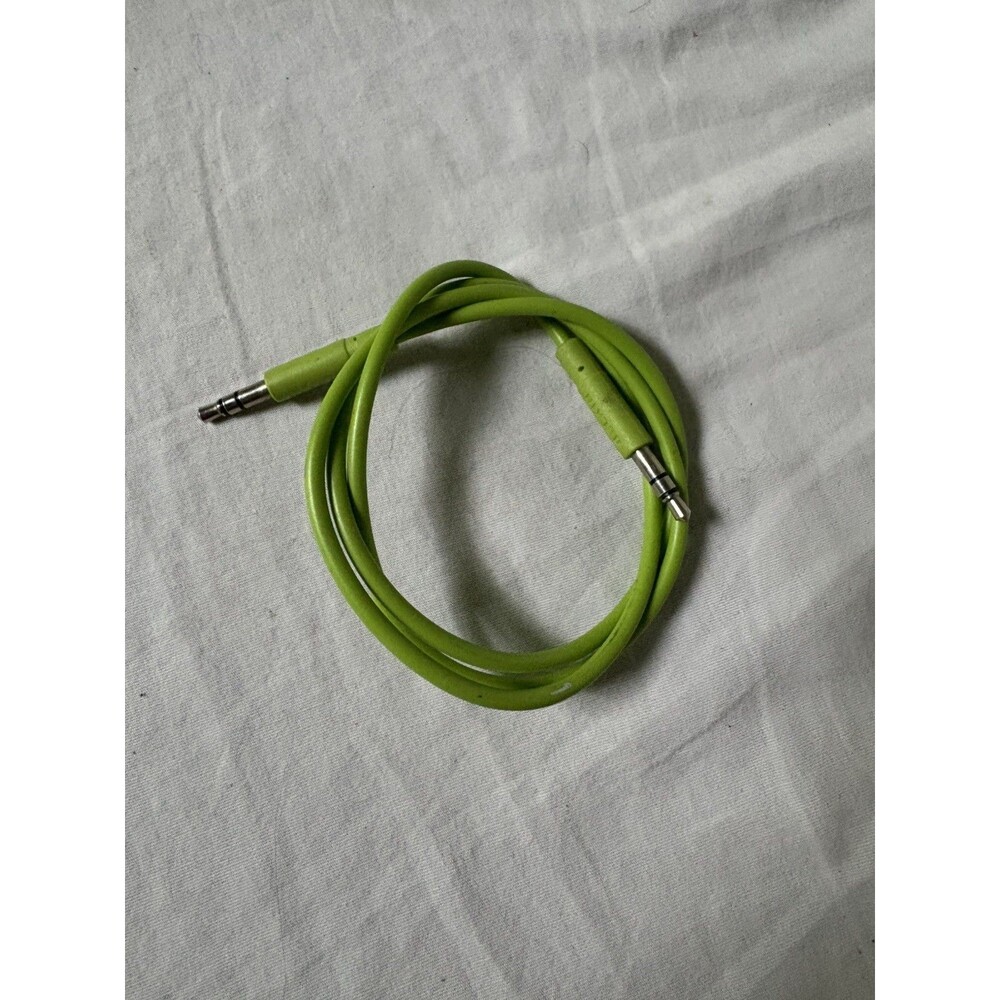 Belkin Male to Male Aux Cable Cord Car Audio PC Headphone Jack 4FT MTX AUDIO